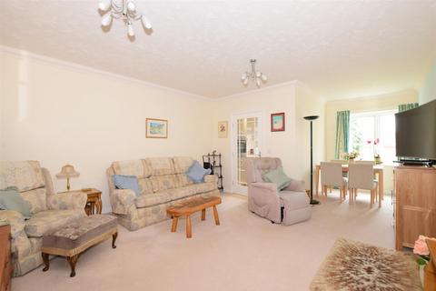1 bedroom flat for sale, London Road, Waterlooville, Hampshire