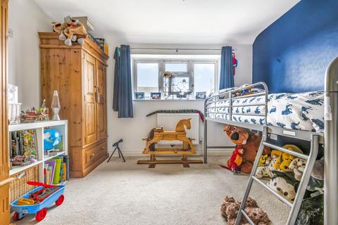 26 Apley Way, Witney, OX28 5BG