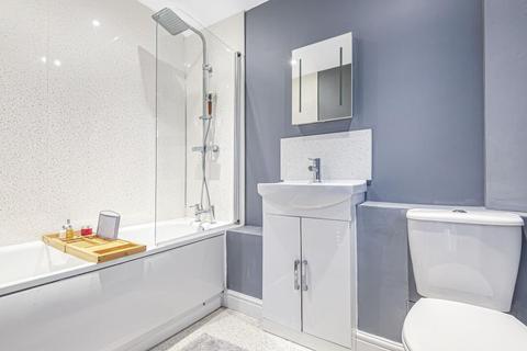 26 Apley Way, Witney, OX28 5BG