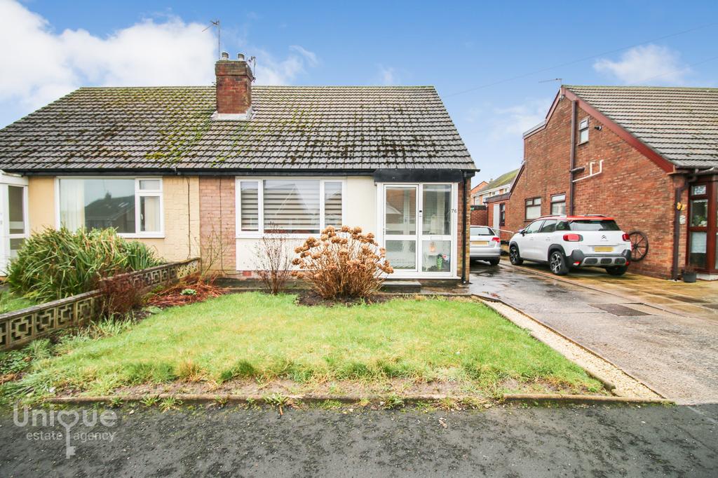 Sevenoaks Drive, ThorntonCleveleys, Lancashire, FY5 3 bed bungalow £