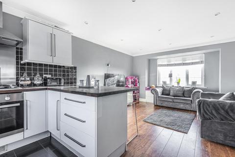27 Mayford Close, Beckenham, BR3 4XS