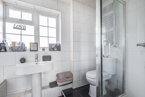 27 Mayford Close, Beckenham, BR3 4XS