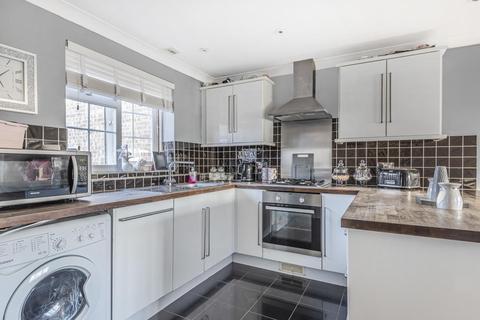 27 Mayford Close, Beckenham, BR3 4XS