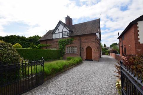 3 bedroom semi-detached house to rent, Dean Road, Rhosnesni, Wrexham, LL13