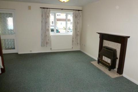 2 bedroom terraced house to rent, Thistledown Close, Rhostyllen, LL14