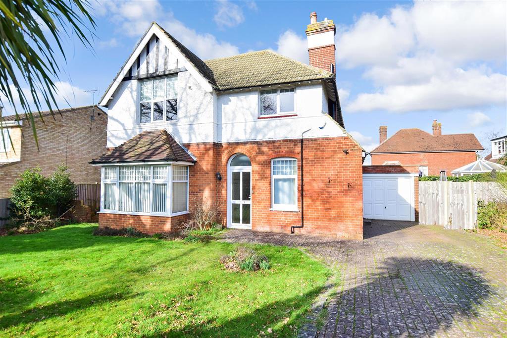 Park Avenue, Sittingbourne, Kent 4 bed detached house £550,000