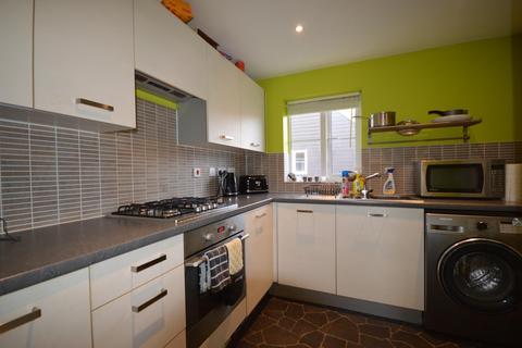 2 bedroom flat to rent, Whyke Marsh, Chichester, PO19