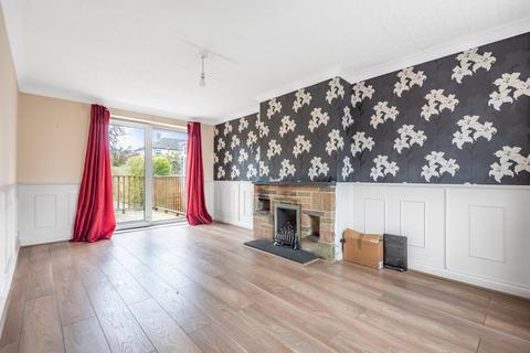 8 Almsford Drive, Harrogate, HG2 8EN