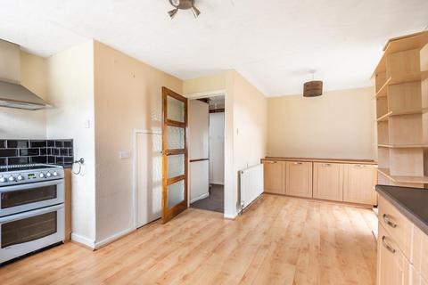 8 Almsford Drive, Harrogate, HG2 8EN