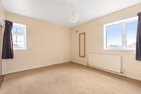 8 Almsford Drive, Harrogate, HG2 8EN