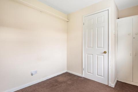 8 Almsford Drive, Harrogate, HG2 8EN