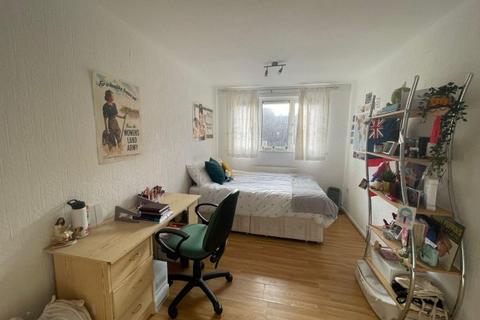 3 bedroom house share to rent - SURR STREET