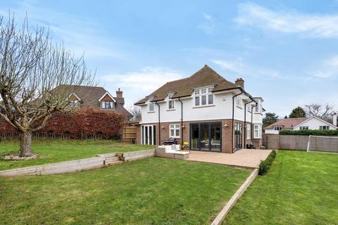Breamore Cobham Way, East Horsley, Leatherhead, KT24 5BH