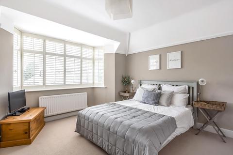 Breamore Cobham Way, East Horsley, Leatherhead, KT24 5BH