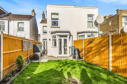 35 Lucerne Road, Thornton Heath, CR7 7BB