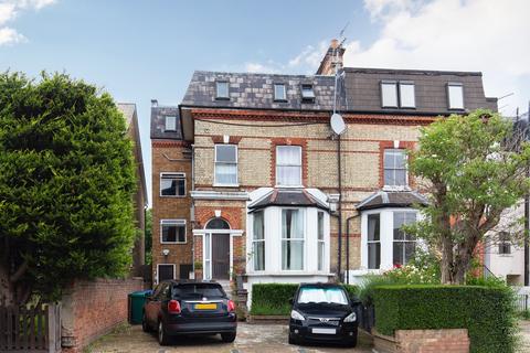 Flat 4, 8 Torrington Park, London, N12 9SS