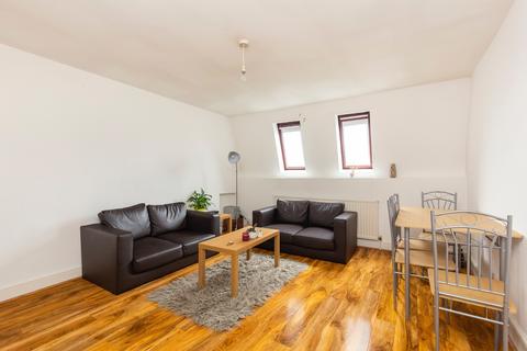 Flat 4, 8 Torrington Park, London, N12 9SS