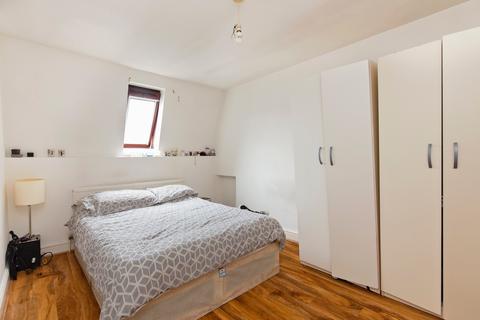 Flat 4, 8 Torrington Park, London, N12 9SS