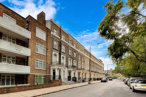 4 bedroom maisonette to rent, Harrington Square, London, NW1