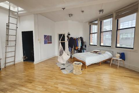 Studio to rent, Great Eastern Street, London, Shoreditch