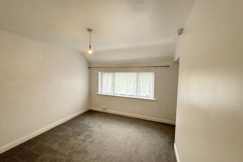 2 bedroom semi-detached house to rent, Newton Road, Altrincham, WA14