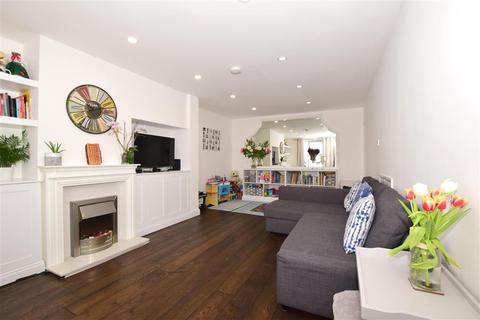 7 Whitby Gardens, Sutton, SM1 3NA