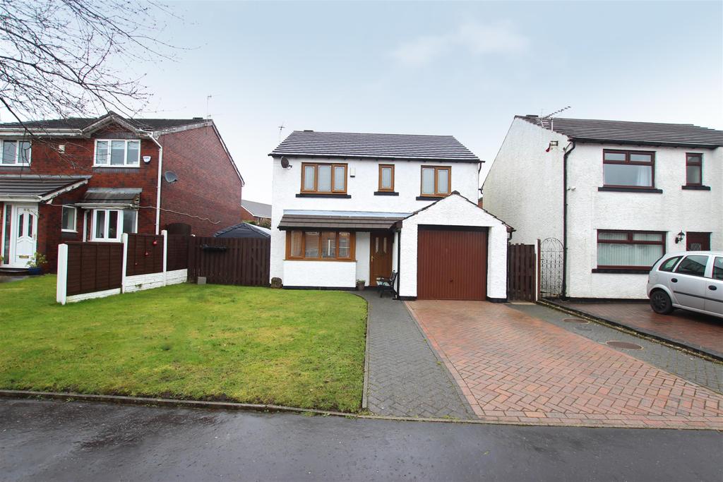 Milking Lane, Lower Darwen, BB3 0RB 4 bed detached house £240,000