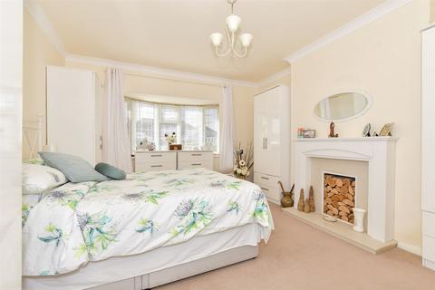 1 bedroom semi-detached bungalow for sale, Warren Drive, Broadstairs, Kent