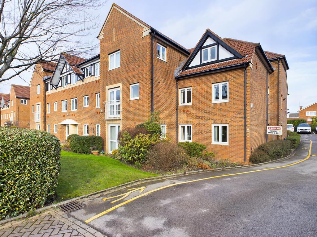 Marton Dale Court, Dixons Bank, Middlesbrough, TS7 1 bed apartment £