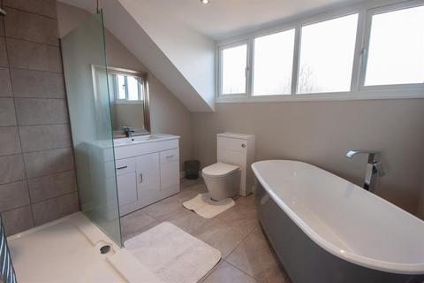 10 Darwin Close, Burntwood, WS7 9HP