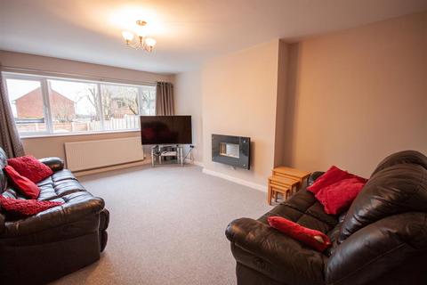 10 Darwin Close, Burntwood, WS7 9HP