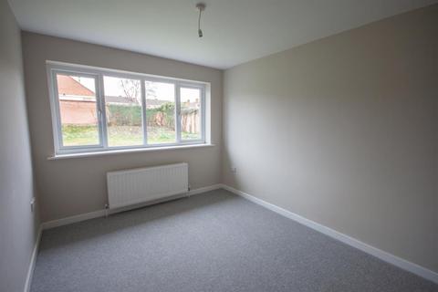 10 Darwin Close, Burntwood, WS7 9HP