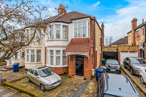 34 Hillside Drive, Edgware, HA8 7PG