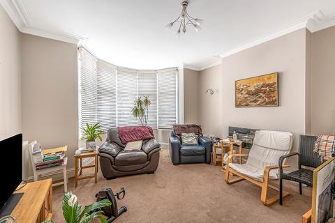 34 Hillside Drive, Edgware, HA8 7PG