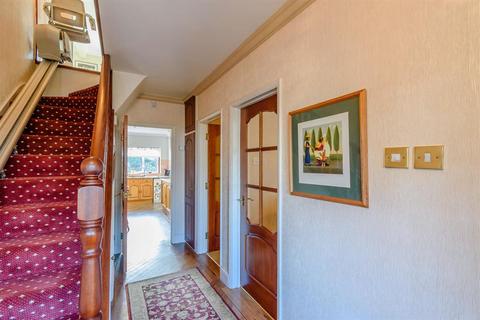 4 The Weald, Chislehurst, BR7 5DT