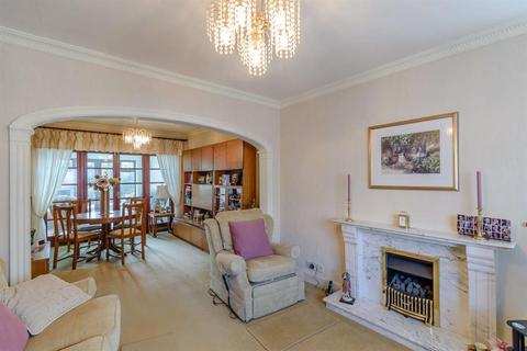 4 The Weald, Chislehurst, BR7 5DT