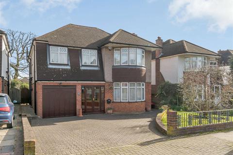 4 The Weald, Chislehurst, BR7 5DT