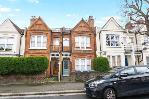 Flat 3, 117 Rathcoole Gardens, London, N8 9PH