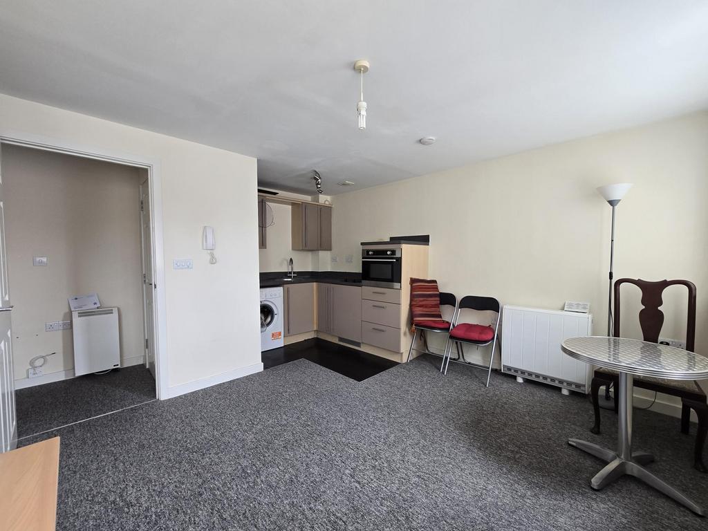 Apartment in Southampton, Crosshouse, St Mary's - View 3