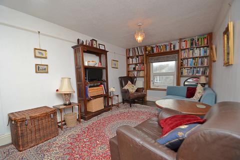 61a High Street, Fordingbridge, SP6 1AS
