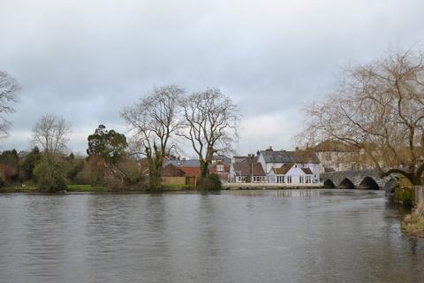 61a High Street, Fordingbridge, SP6 1AS