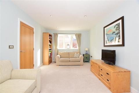 32 Buckingham Road, Epping, CM16 5AG