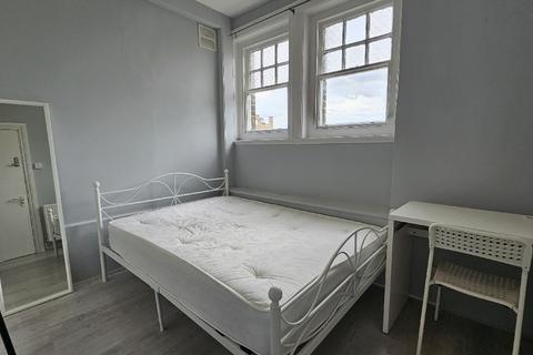 4 bedroom flat to rent, Hackney Road, London, Haggerston