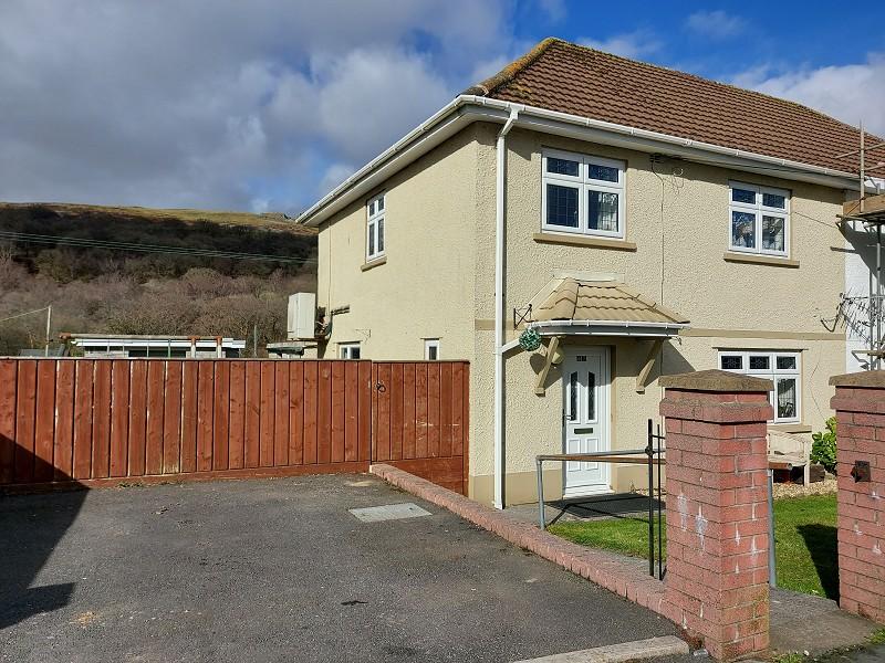 Ynyswen, Penycae, Swansea, City And... 3 bed semidetached house £119,950