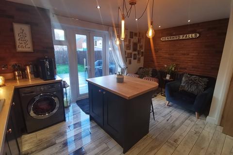 10 Graig Y Fforest, Godrergraig, Swansea, SA9 2DP