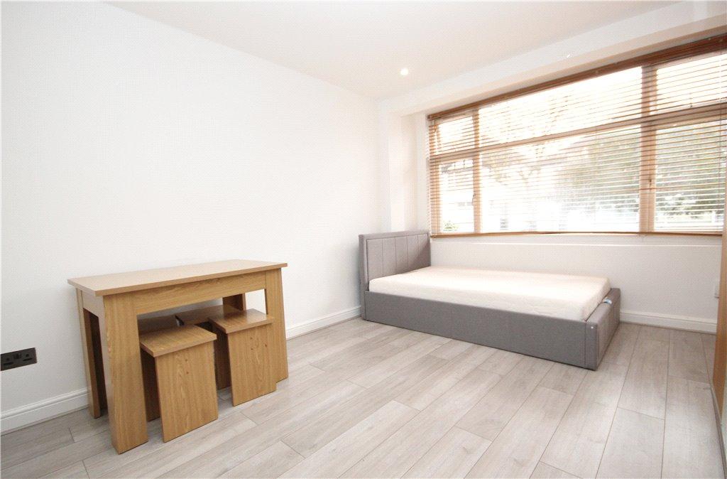 Studio Room