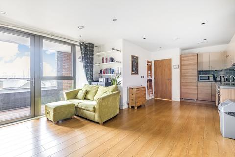 Flat 19, Chamberlain Court Silwood Street, London, SE16 2AZ
