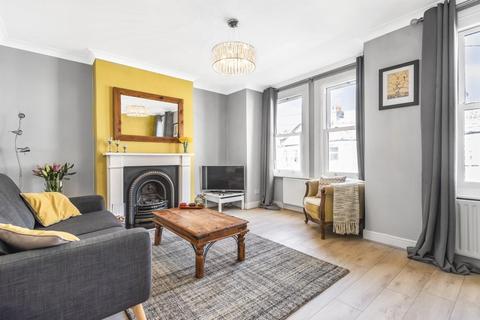11a Vanderbilt Road, London, SW18 3BG