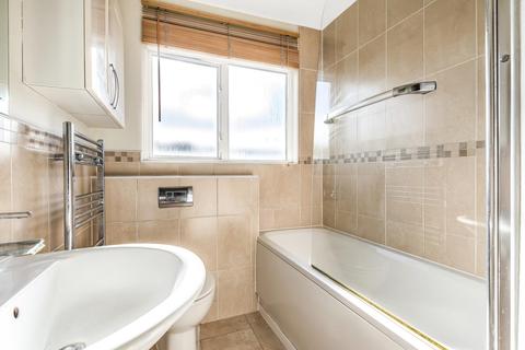 11a Vanderbilt Road, London, SW18 3BG