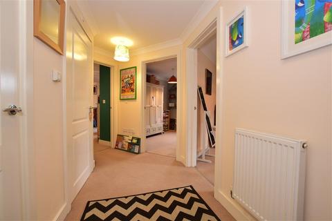 28 College Square, Westgate-on-sea, CT8 8BW